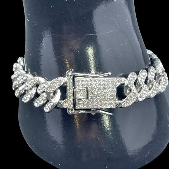 Iced Out Cuban Link Bracelet Hip Hop Streetwear Baddie Bling Size 75 Glam - Picture 3 of 7